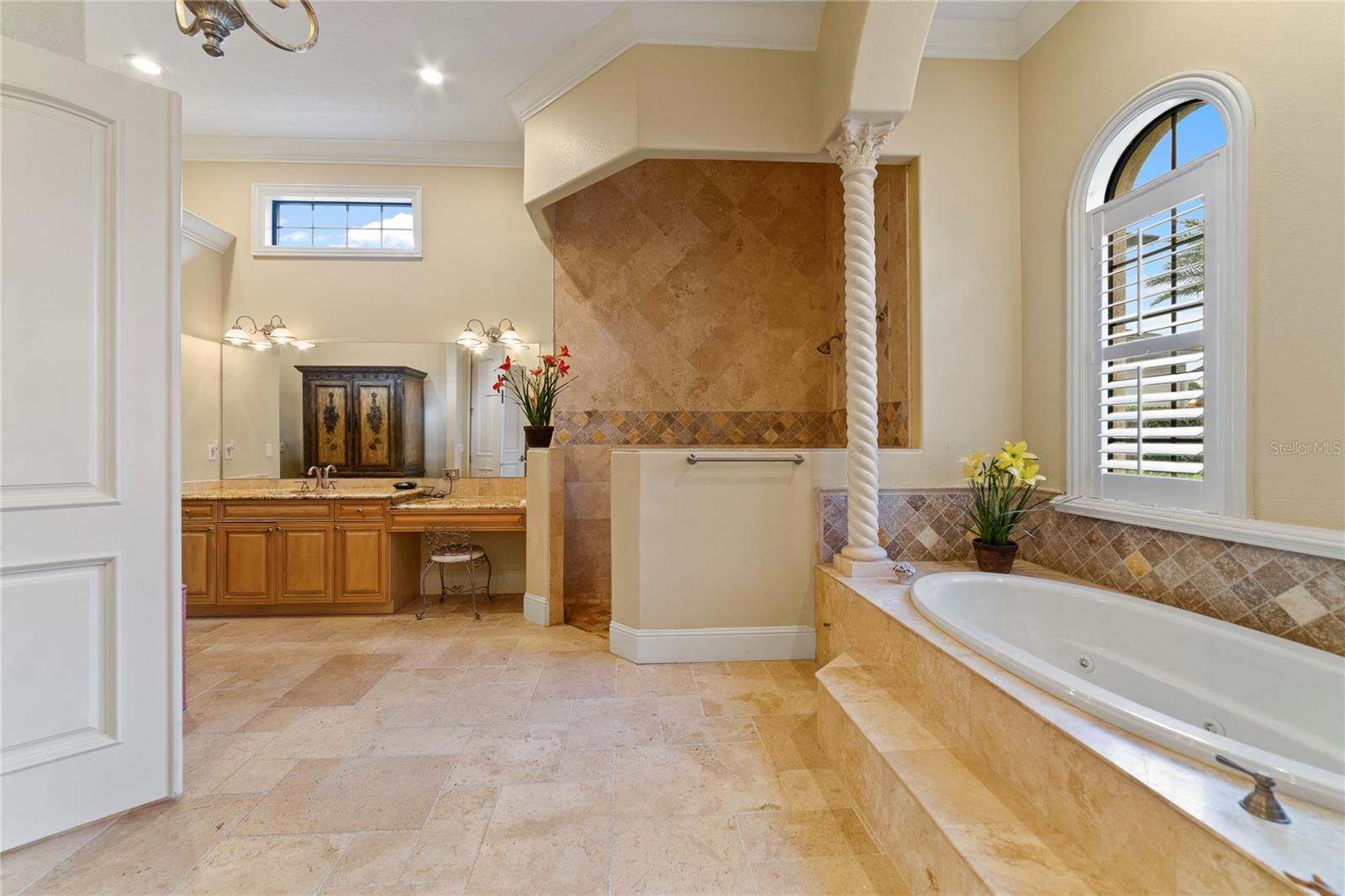 Image 12 of 40 For 9226 Bayway Drive