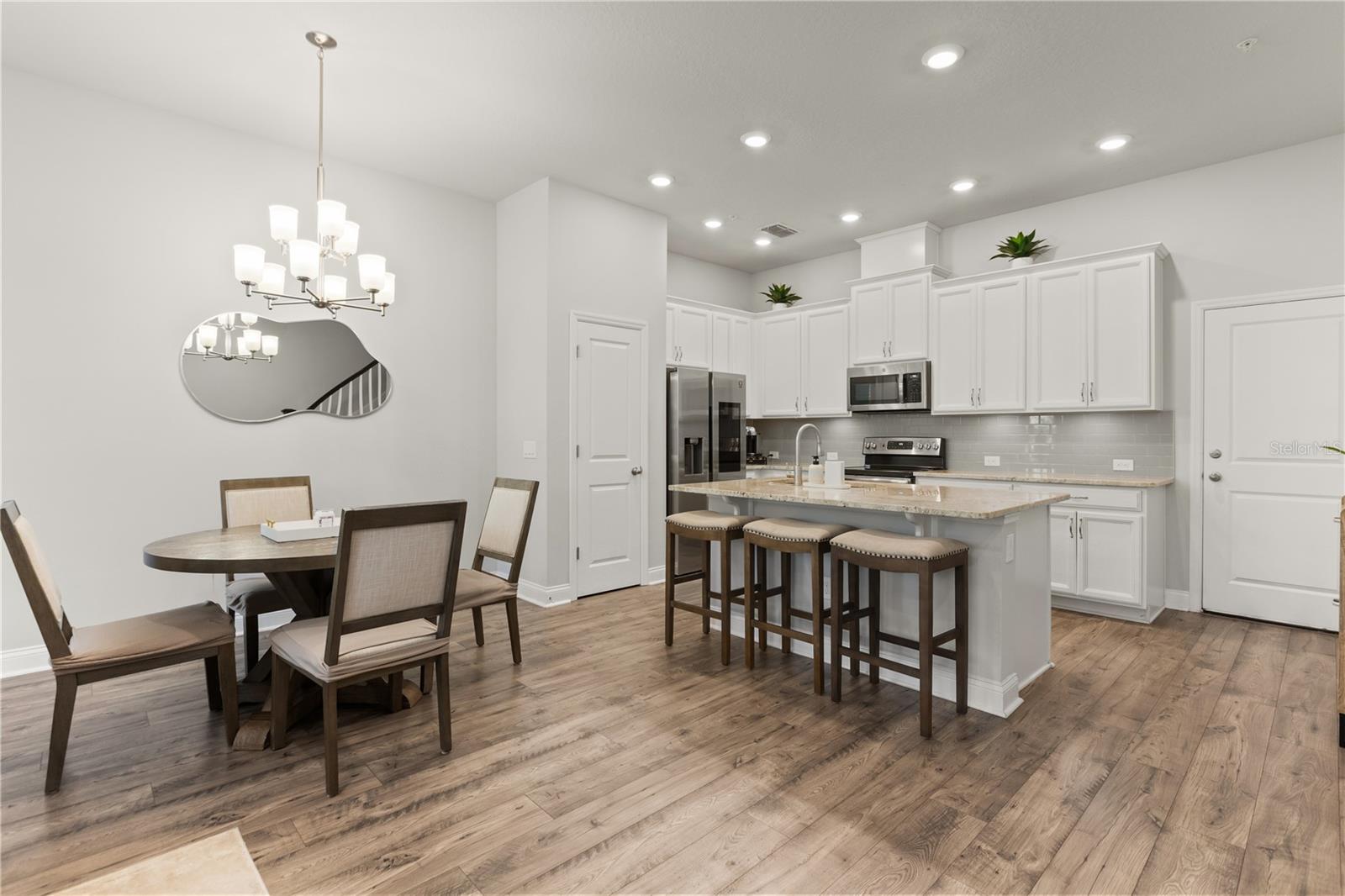 Image 5 of 32 For 934 Wild Date Lane