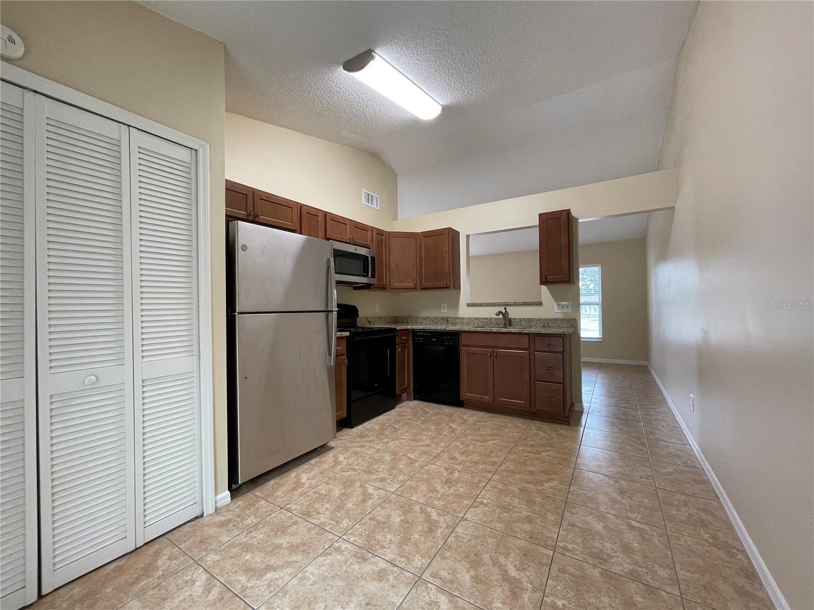 Image 5 of 10 For 2612 Adela Avenue 2612