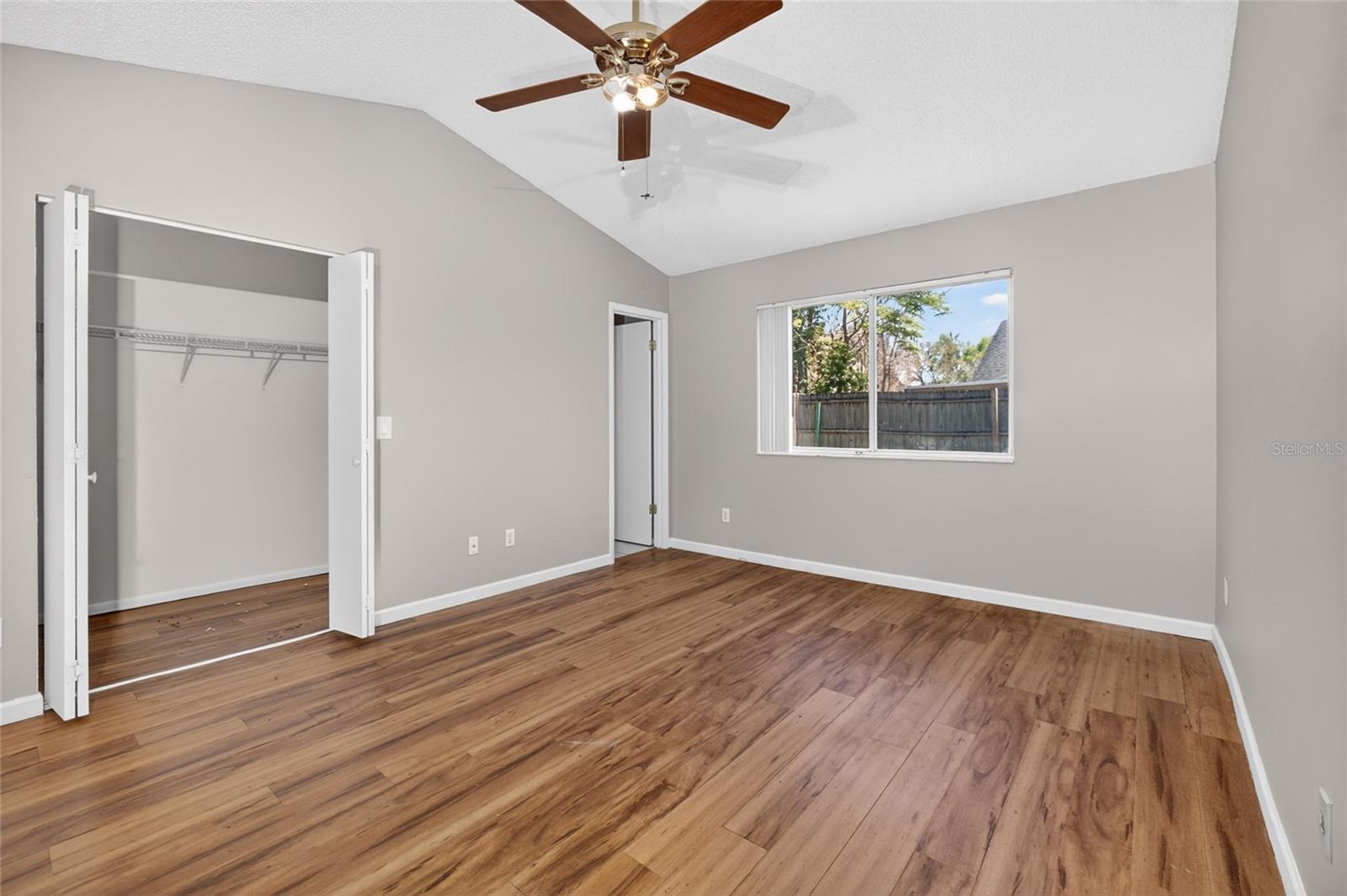 Image 12 of 27 For 861 Blackgum Court