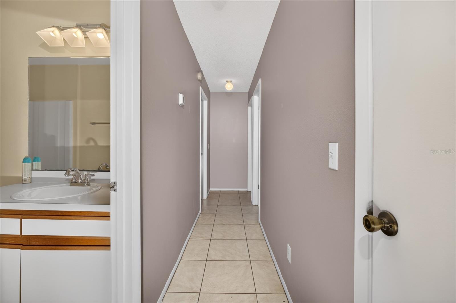 Image 7 of 27 For 861 Blackgum Court