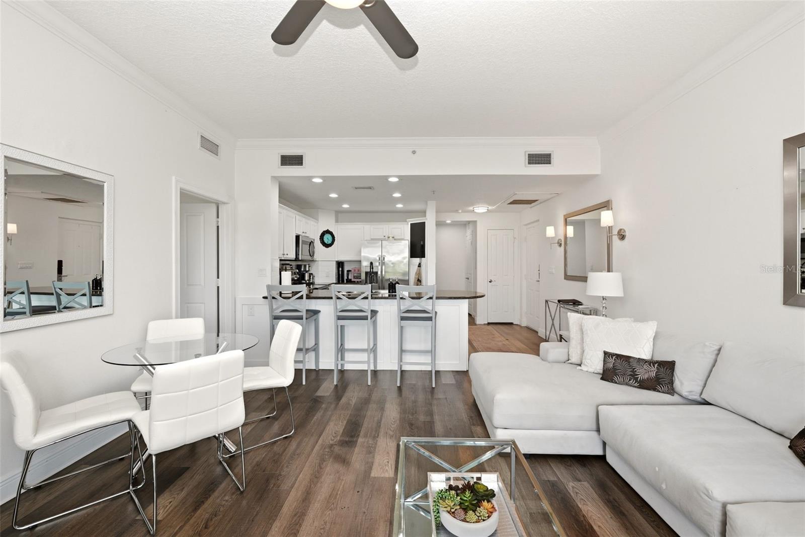 Image 18 of 46 For 7603 Heritage Crossing Way 102