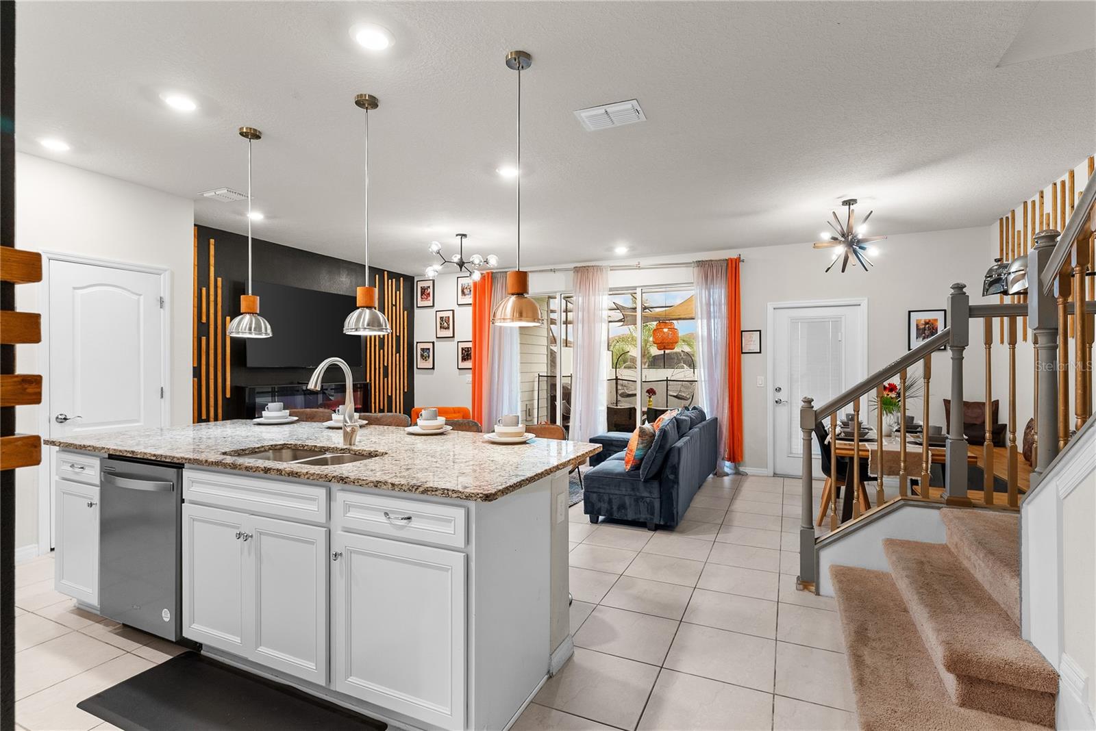 Image 11 of 49 For 7614 Oak Spring Lane