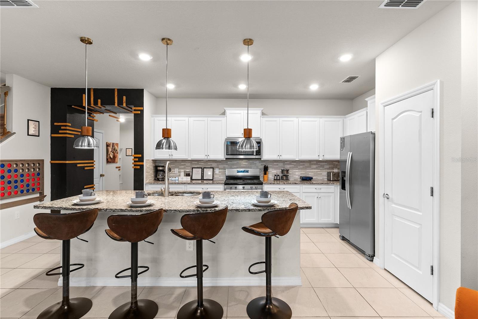 Image 13 of 49 For 7614 Oak Spring Lane
