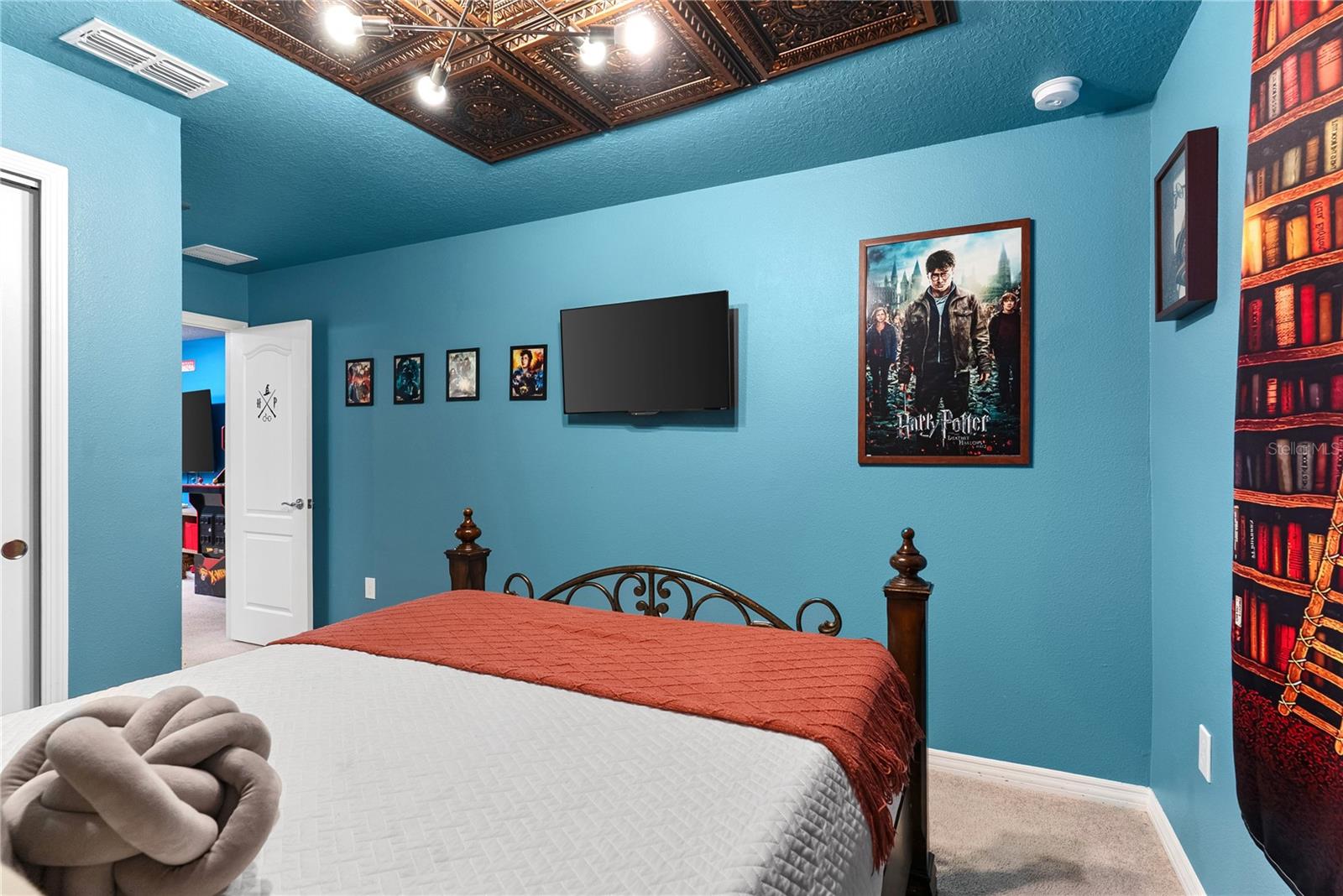 Image 30 of 49 For 7614 Oak Spring Lane