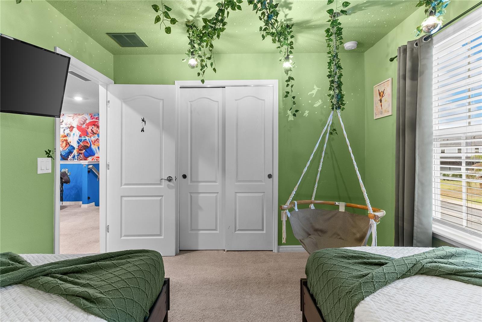 Image 37 of 49 For 7614 Oak Spring Lane