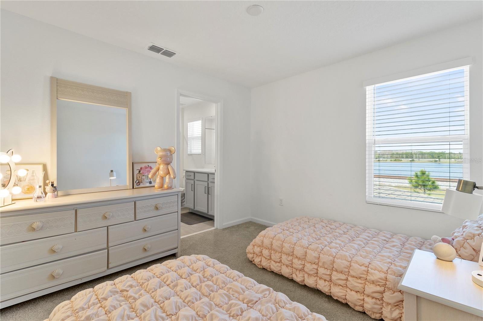 Image 14 of 20 For 11356 Sunsail Avenue