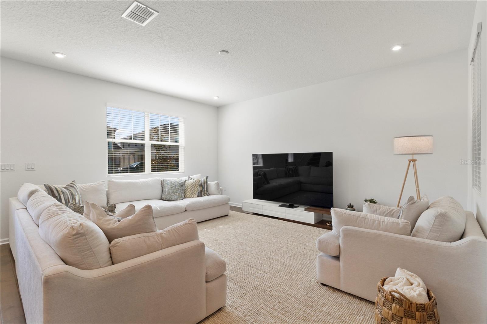 Image 2 of 20 For 11356 Sunsail Avenue