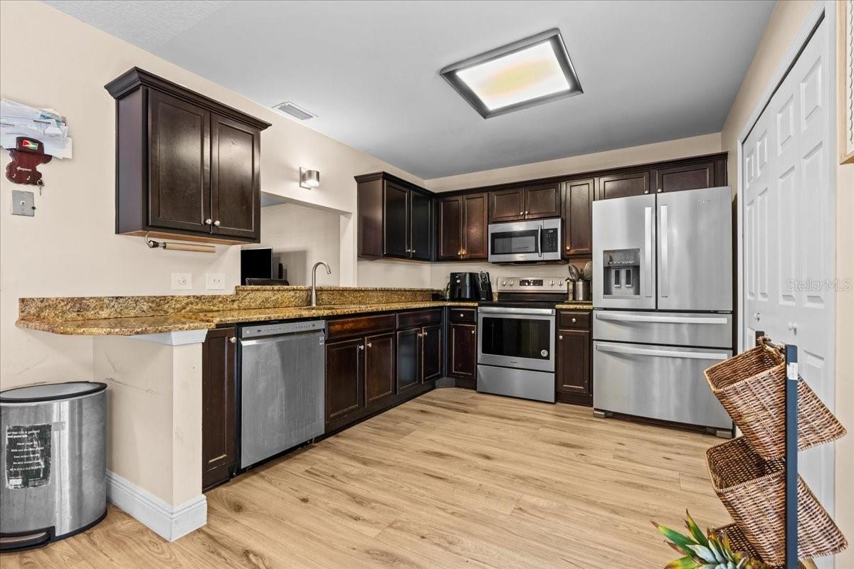 Image 11 of 32 For 5990 Braemar Place 106