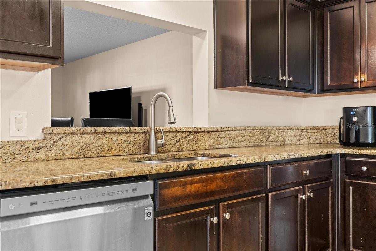 Image 12 of 32 For 5990 Braemar Place 106