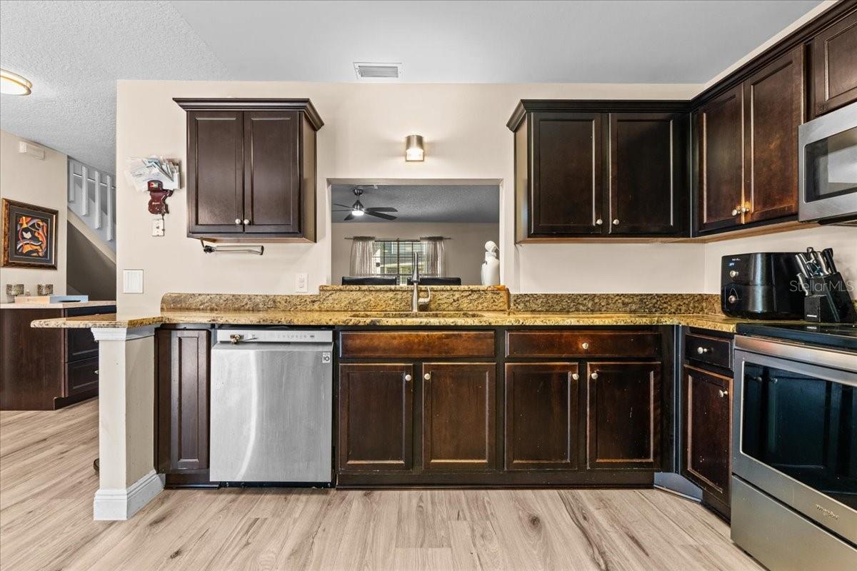 Image 13 of 32 For 5990 Braemar Place 106