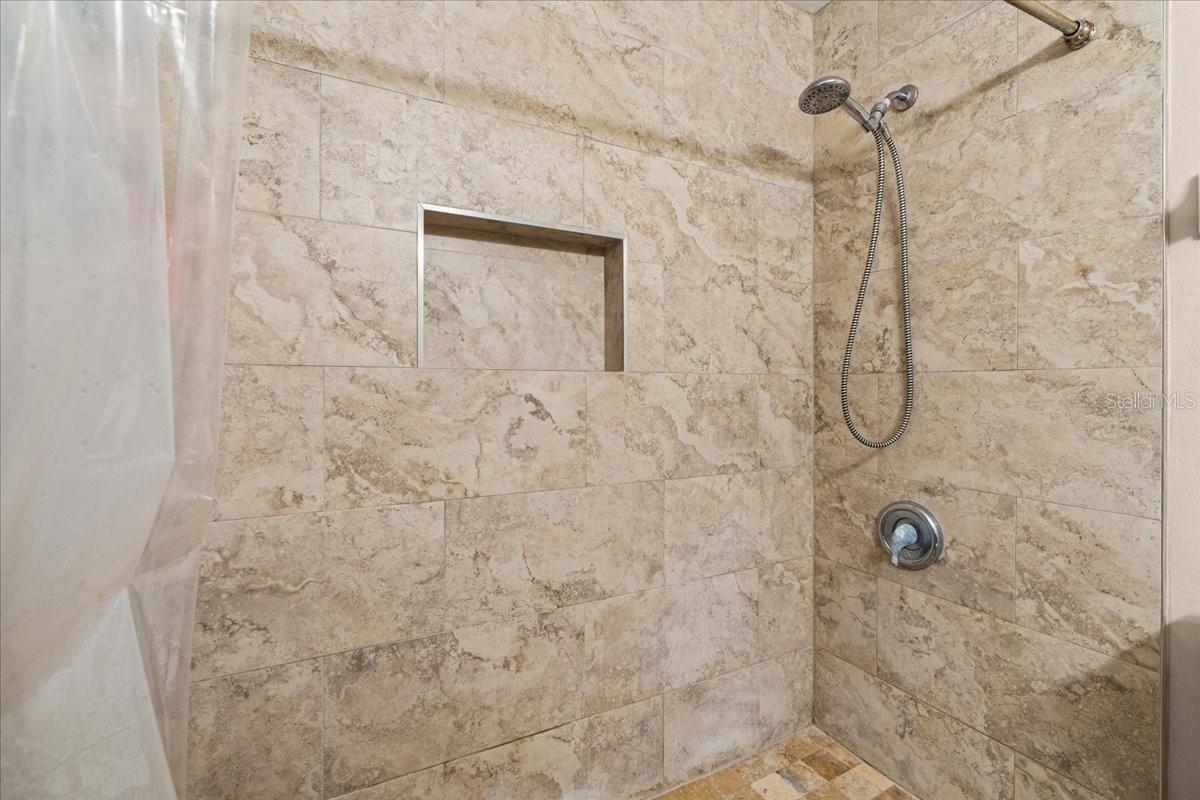 Image 19 of 32 For 5990 Braemar Place 106