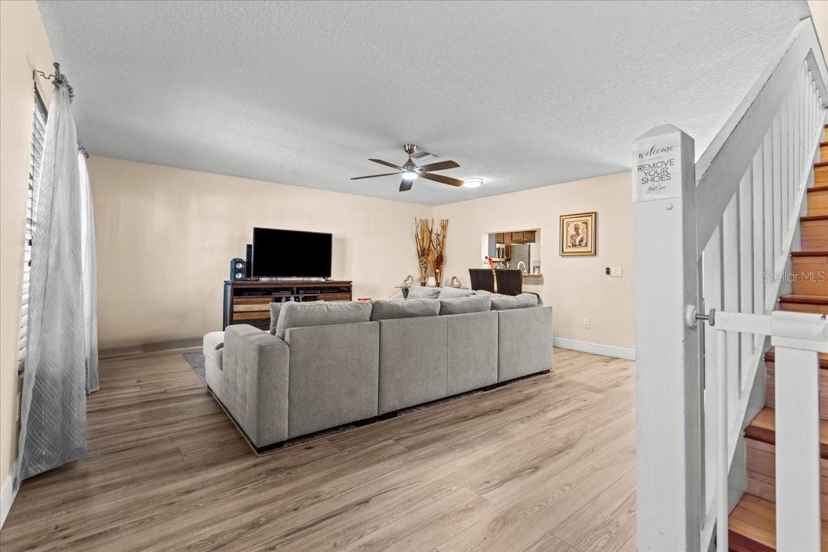 Image 6 of 32 For 5990 Braemar Place 106