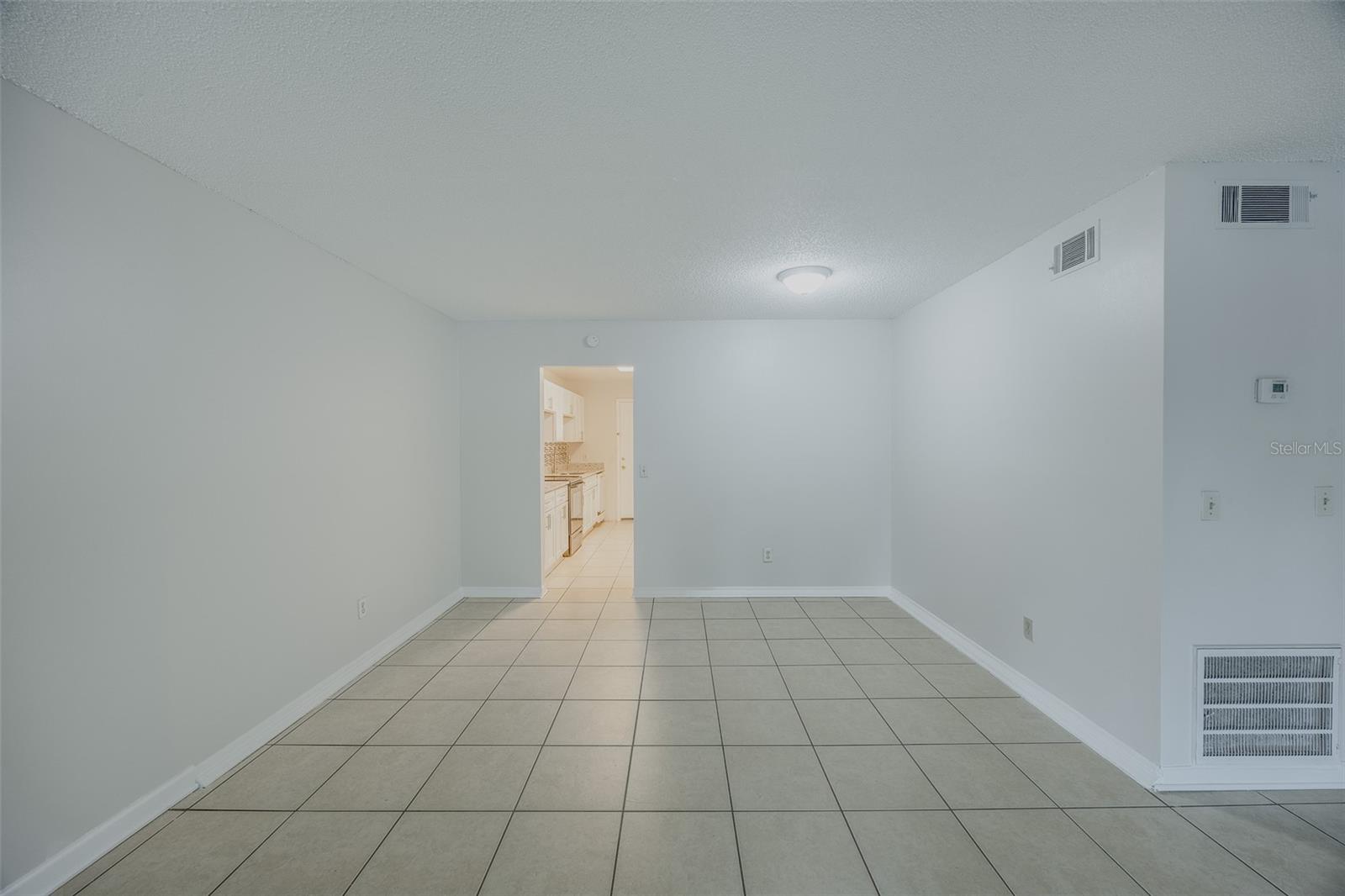 Image 3 of 10 For 605 Northlake Boulevard 31