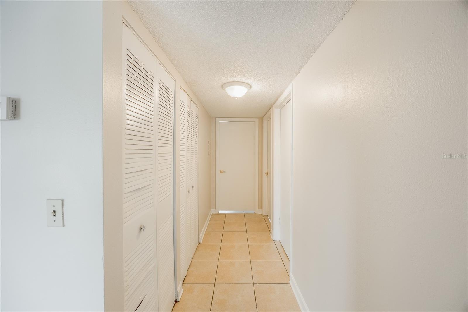 Image 5 of 10 For 605 Northlake Boulevard 31
