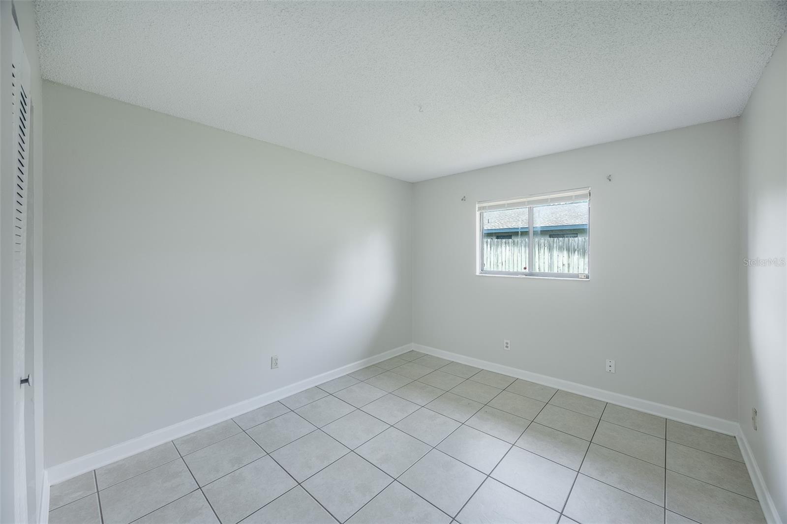 Image 8 of 10 For 605 Northlake Boulevard 31
