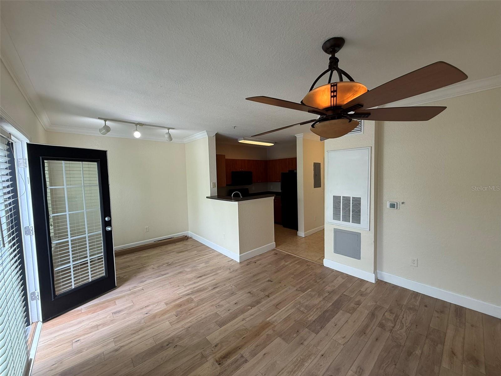 Image 8 of 17 For 304 South Street 5024