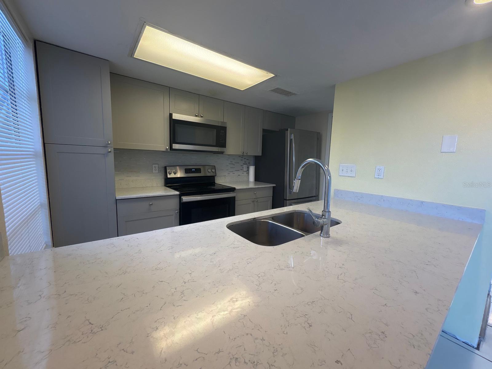 Image 27 of 60 For 4033 Henley Road 1707