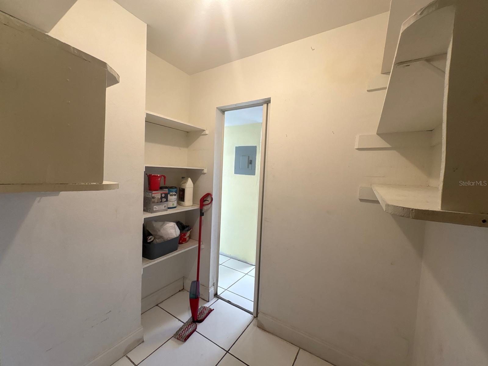 Image 39 of 60 For 4033 Henley Road 1707