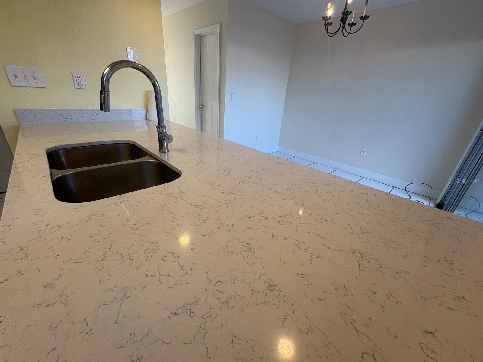 Image 41 of 60 For 4033 Henley Road 1707