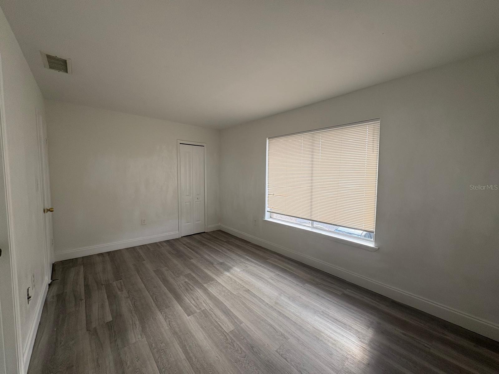Image 52 of 60 For 4033 Henley Road 1707
