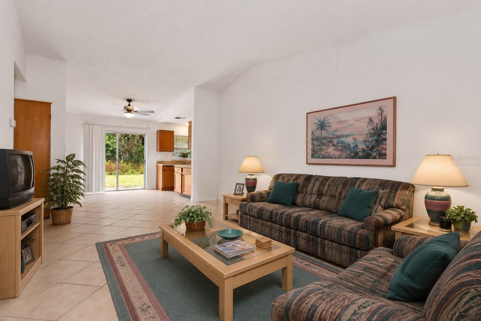 Image 18 of 26 For 1921 Bonneville Drive