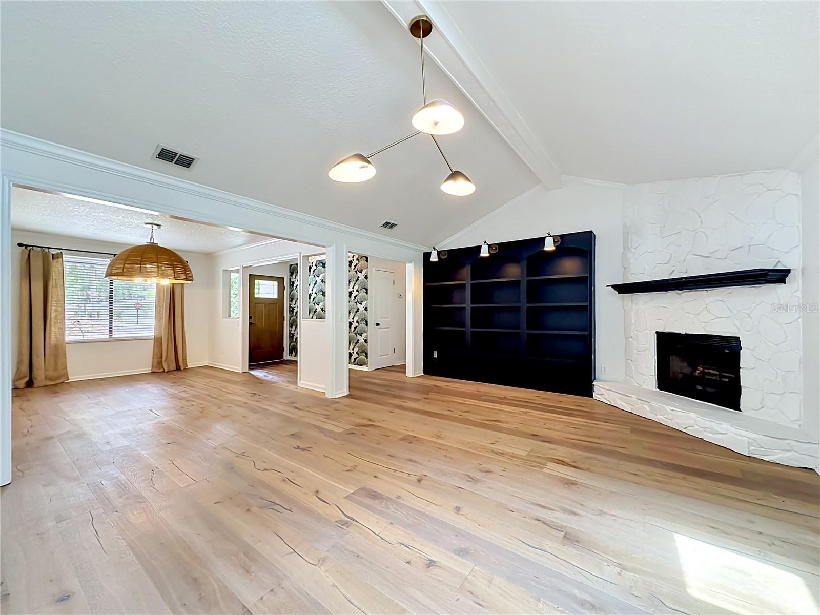 Image 11 of 63 For 103 Neptune Court