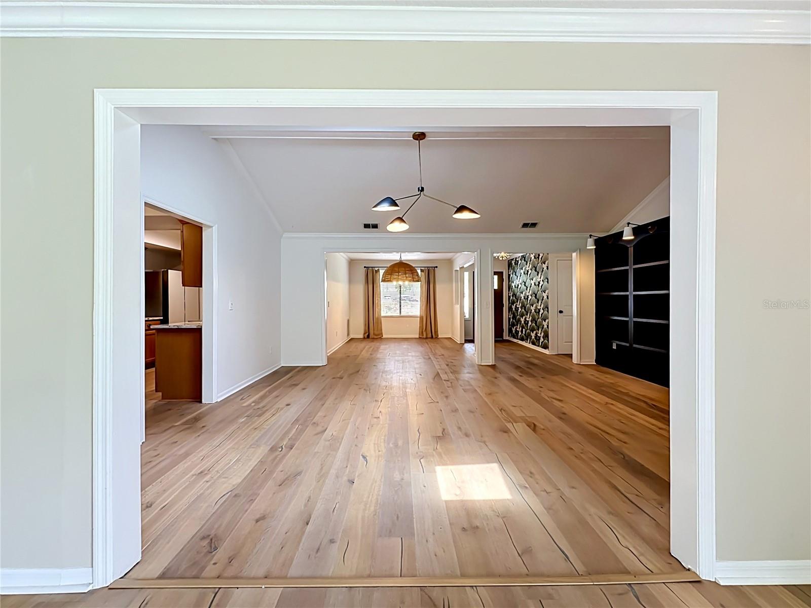 Image 12 of 63 For 103 Neptune Court