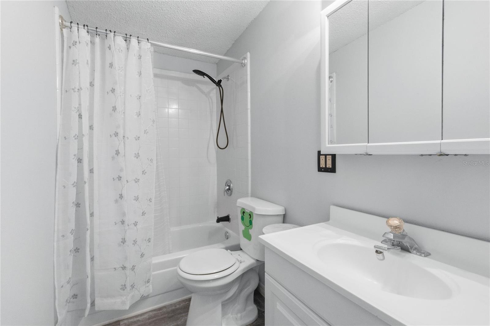 Image 11 of 19 For 2030 Crystal Lane