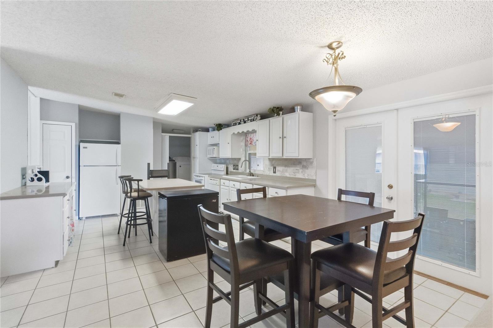 Image 3 of 19 For 2030 Crystal Lane