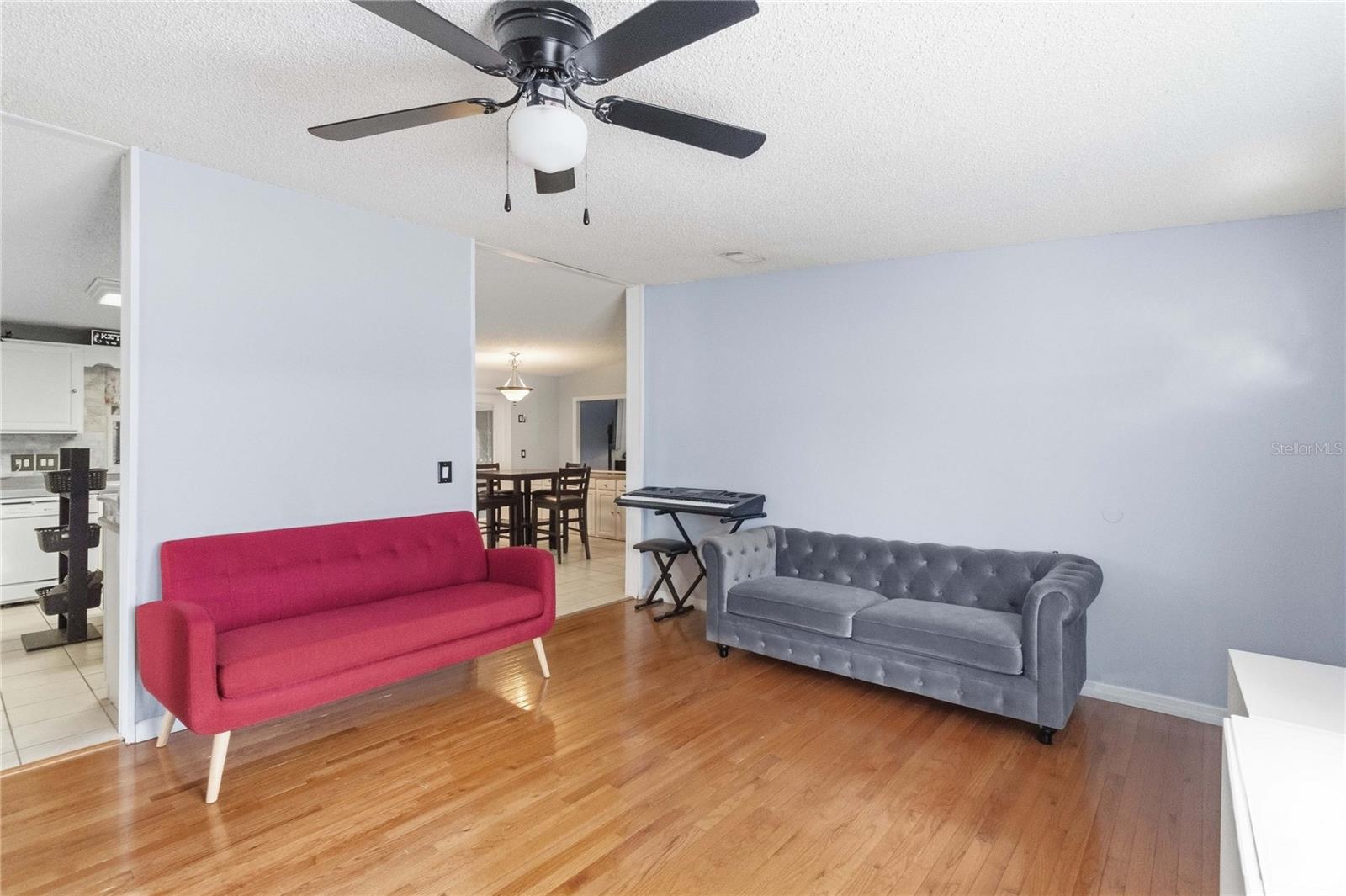Image 7 of 19 For 2030 Crystal Lane