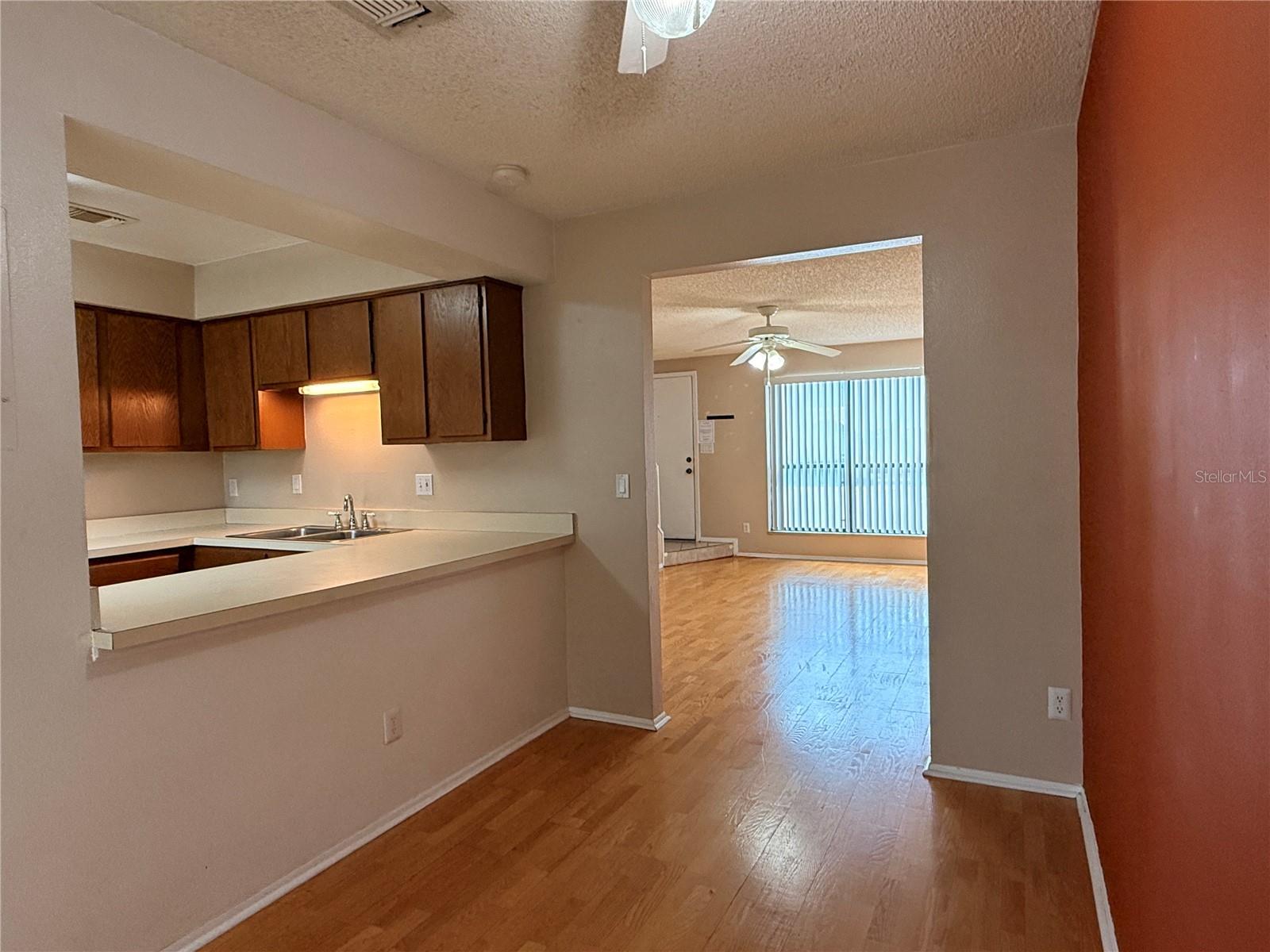 Image 11 of 23 For 1305 Park Villa Place
