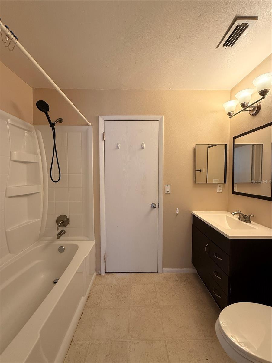 Image 16 of 23 For 1305 Park Villa Place