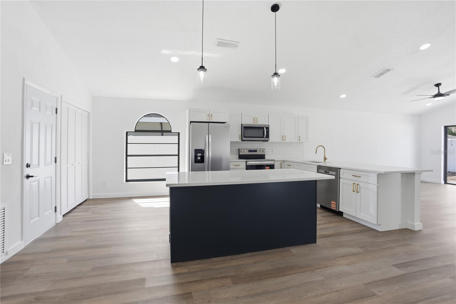 Image 9 of 22 For 7744 Altavan Avenue