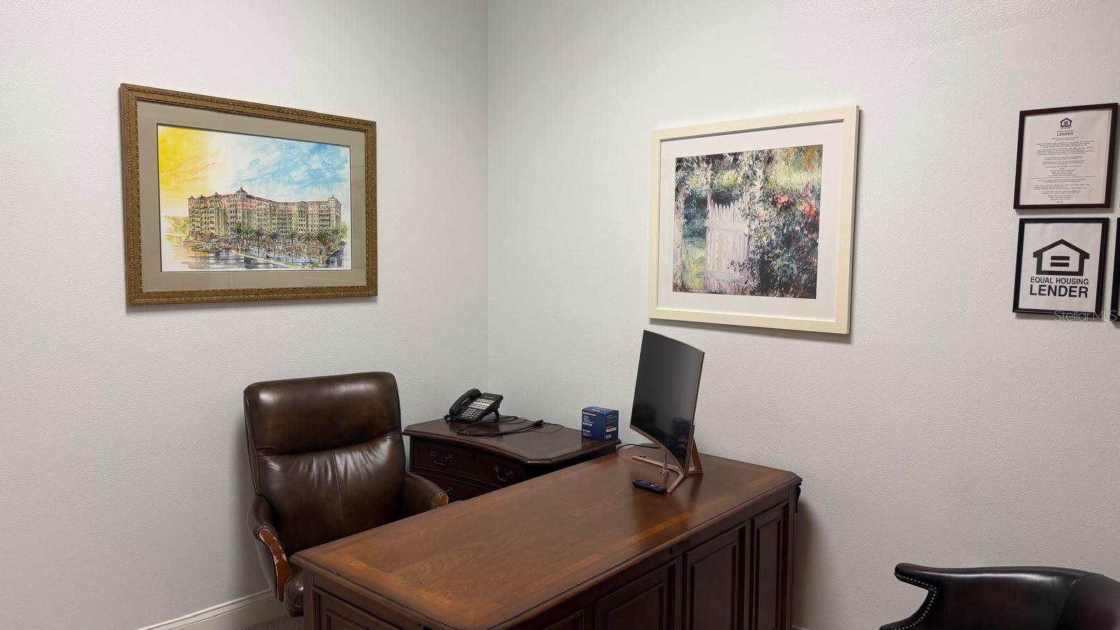 Image 2 of 15 For 7901 Kingspointe Parkway 8