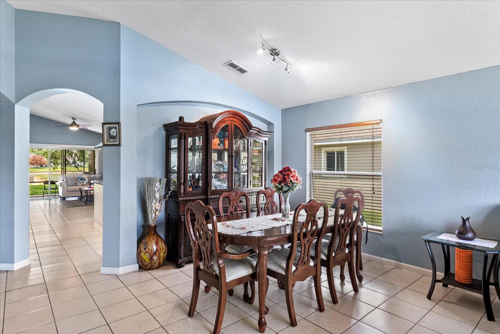 Image 7 of 28 For 2886 Oconnell Drive