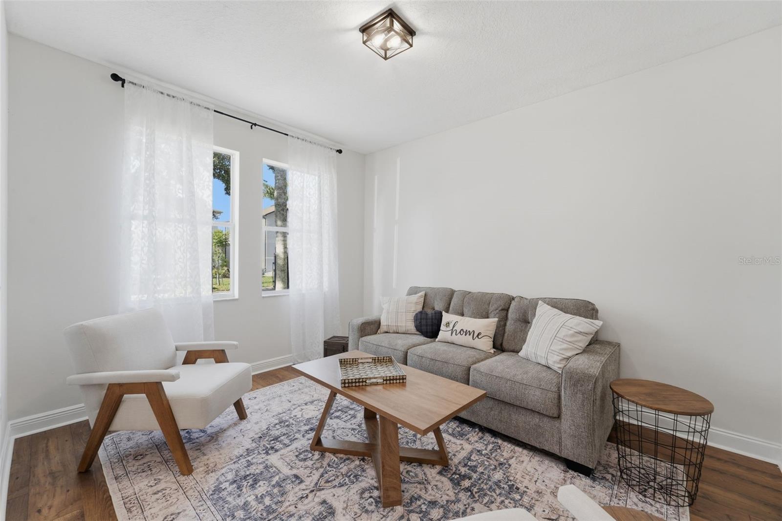 Image 6 of 54 For 10143 Malpas Point