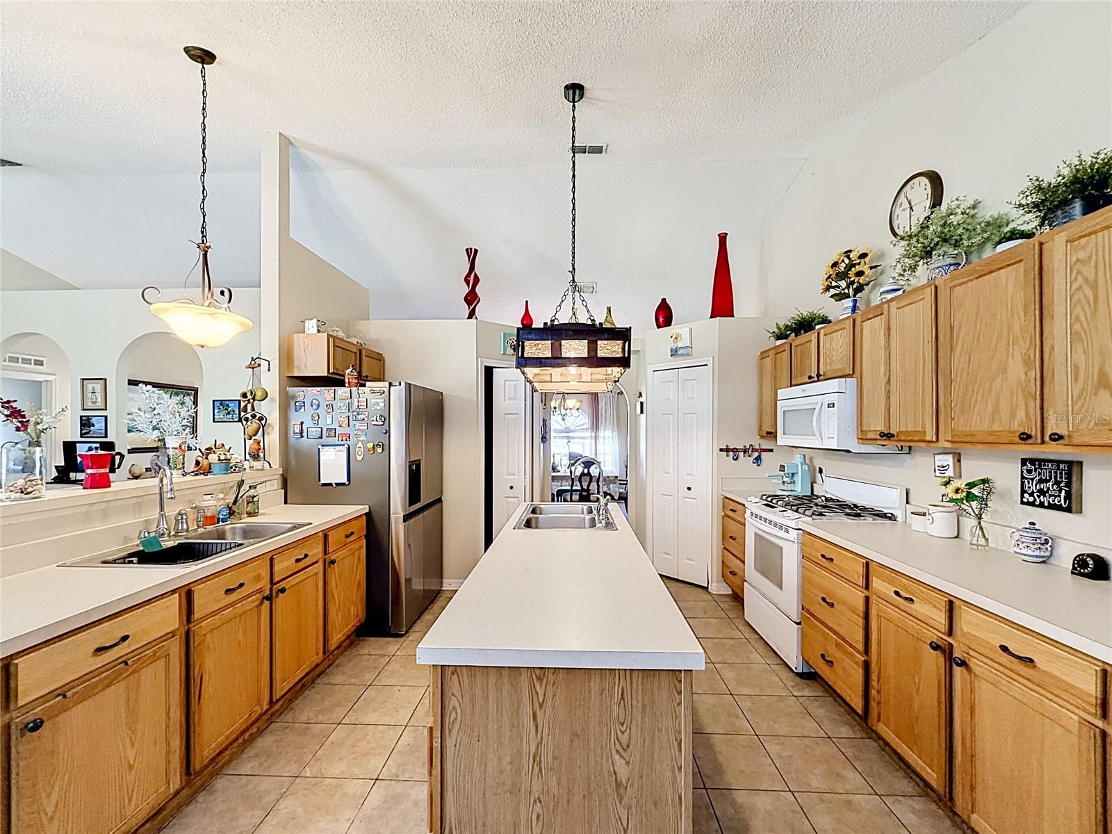 Image 13 of 54 For 7400 Lake Marni Court