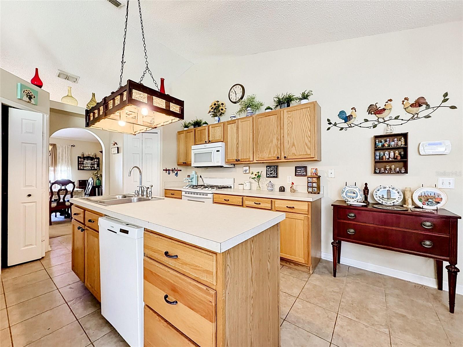 Image 17 of 54 For 7400 Lake Marni Court