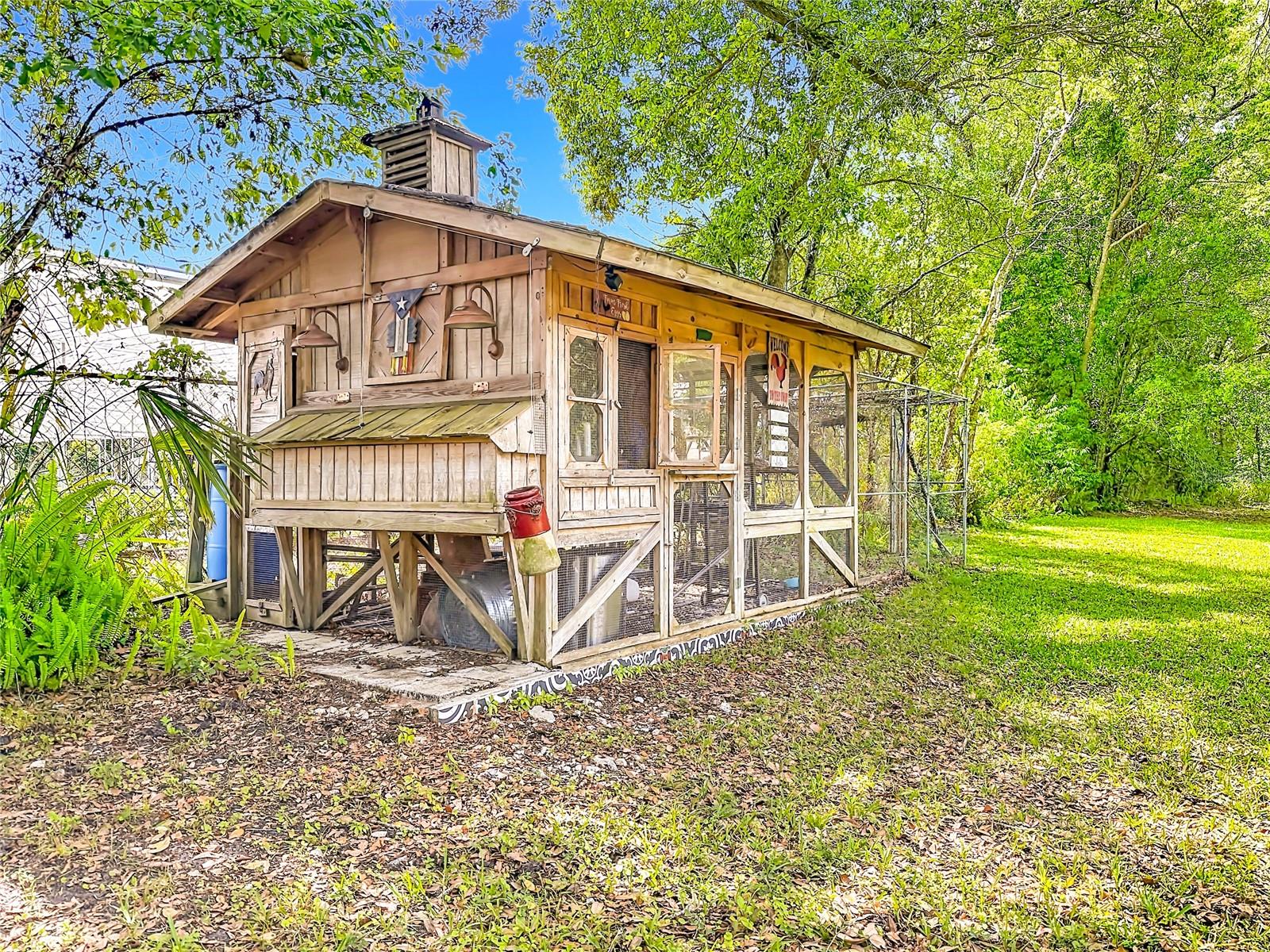 Image 39 of 54 For 7400 Lake Marni Court