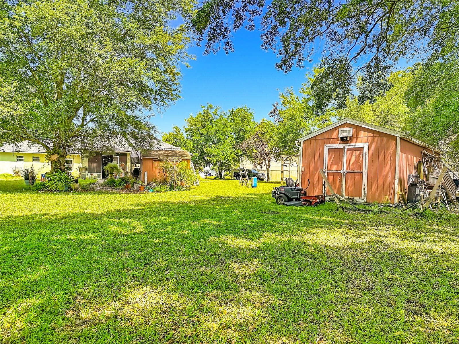 Image 41 of 54 For 7400 Lake Marni Court