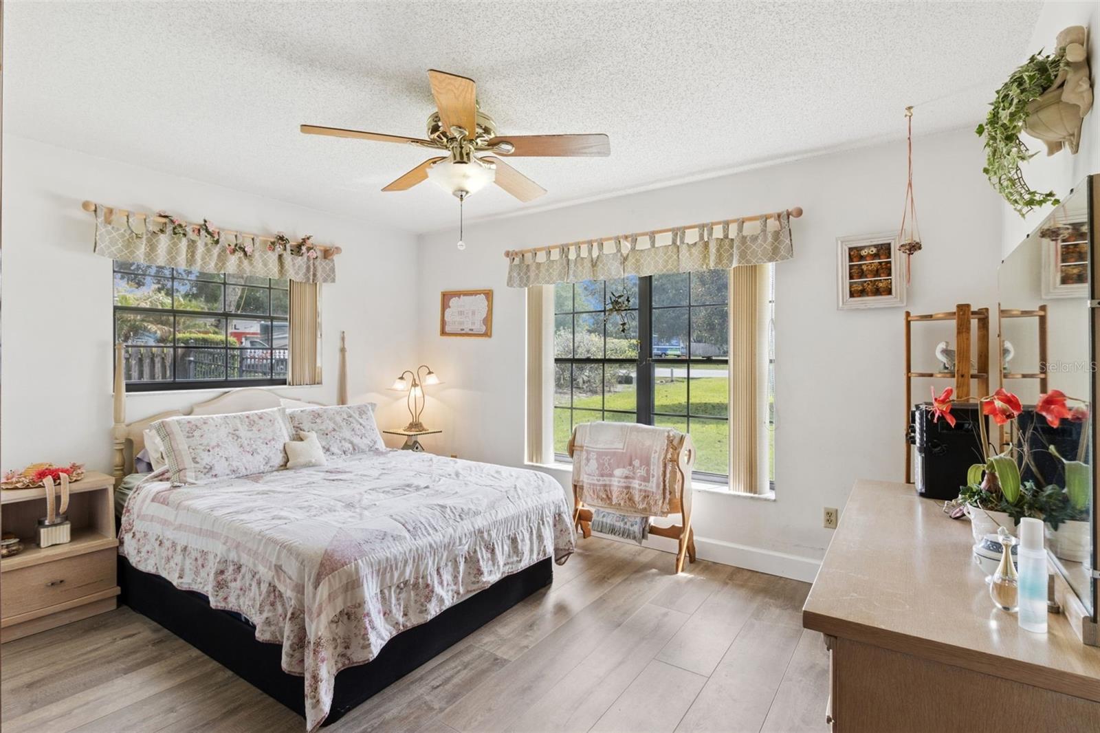 Image 36 of 59 For 4909 Lake Gatlin Woods Court