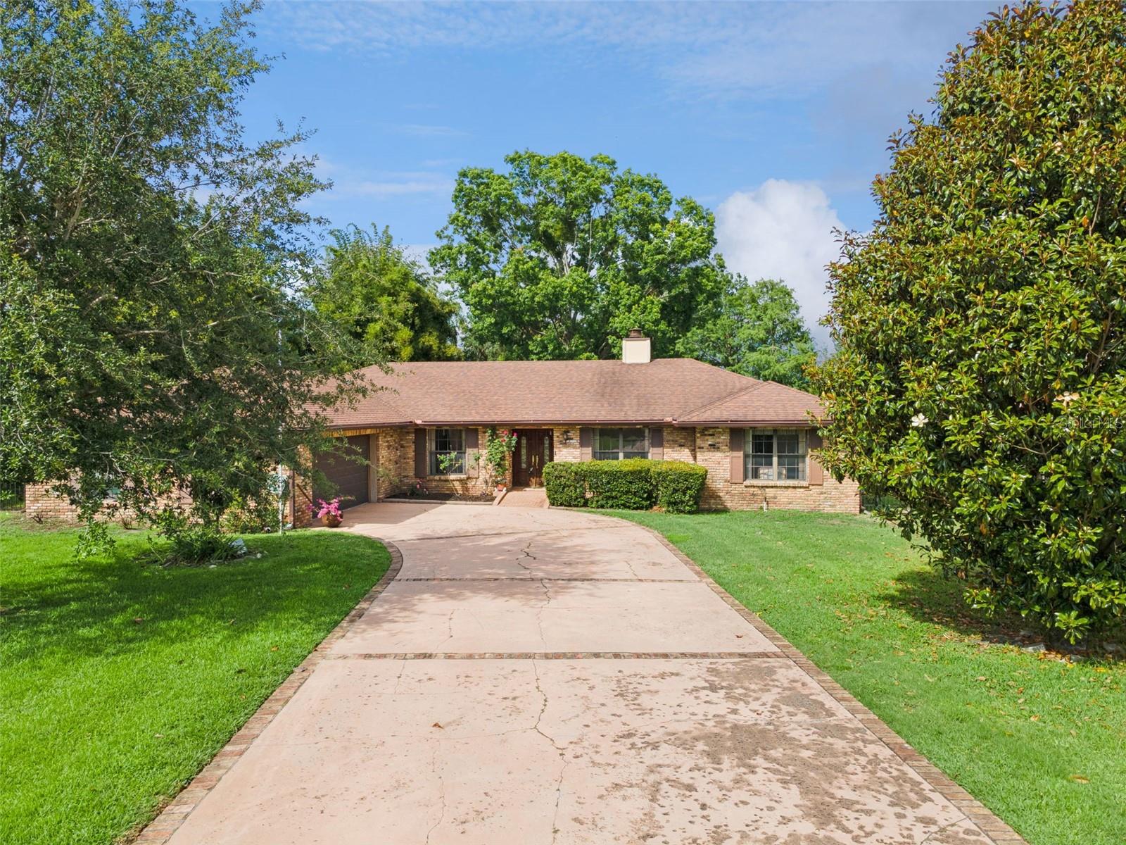 Image 52 of 59 For 4909 Lake Gatlin Woods Court