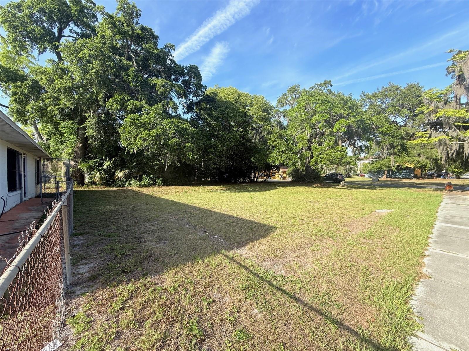 Image 3 of 5 For 516 5th Street