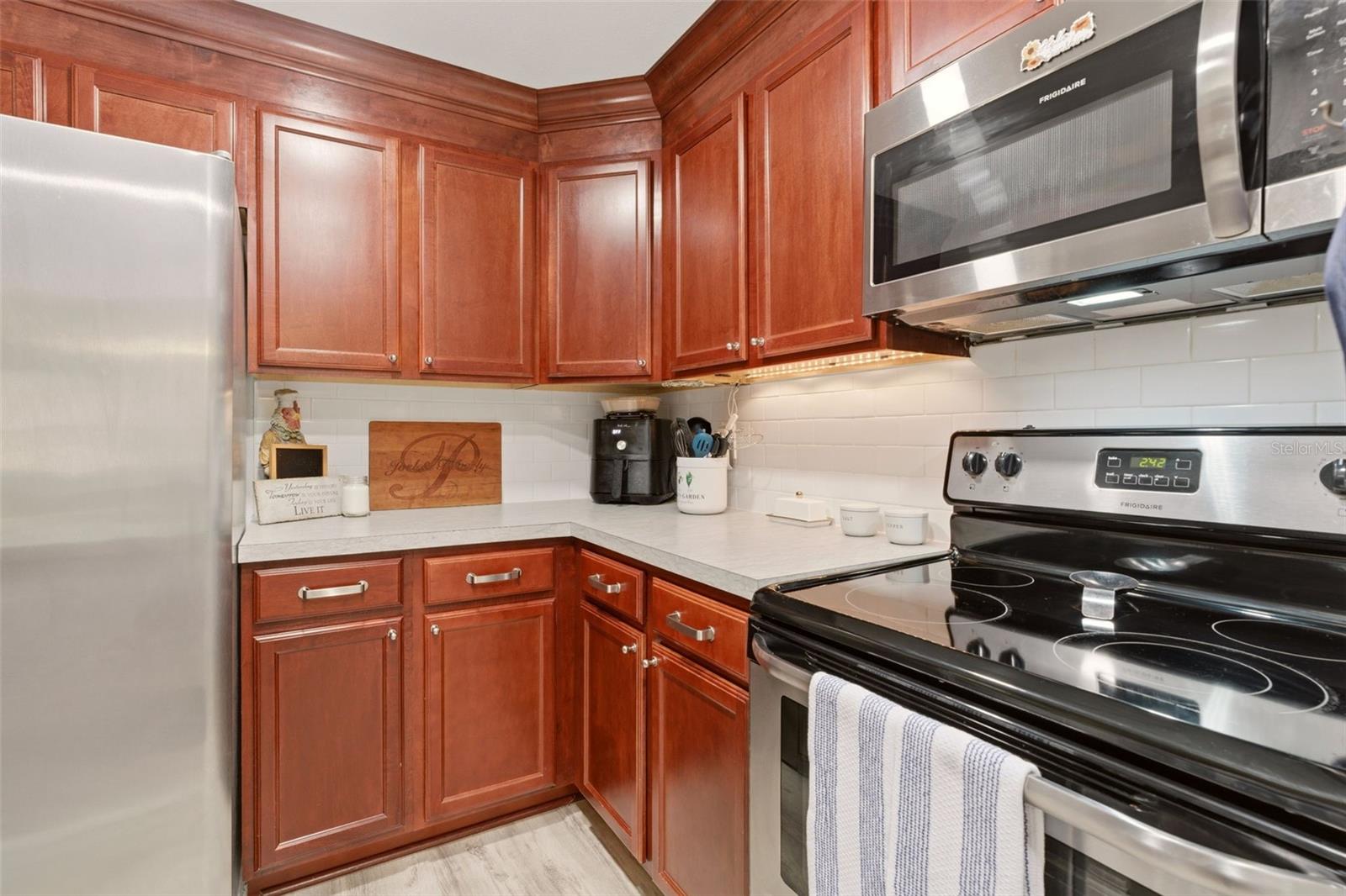 Image 16 of 39 For 130 Jasmine Woods Court 2c