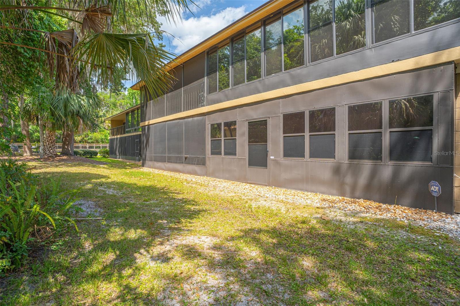 Image 25 of 39 For 130 Jasmine Woods Court 2c
