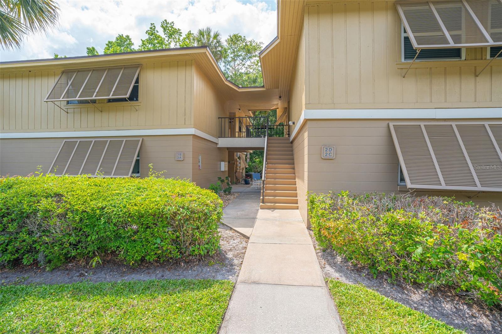 Image 27 of 39 For 130 Jasmine Woods Court 2c