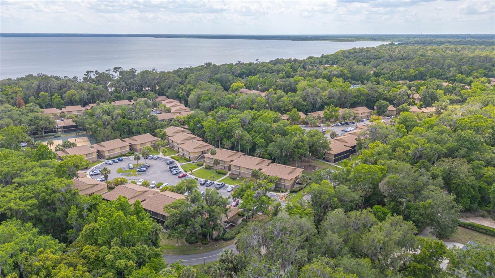 Image 30 of 39 For 130 Jasmine Woods Court 2c