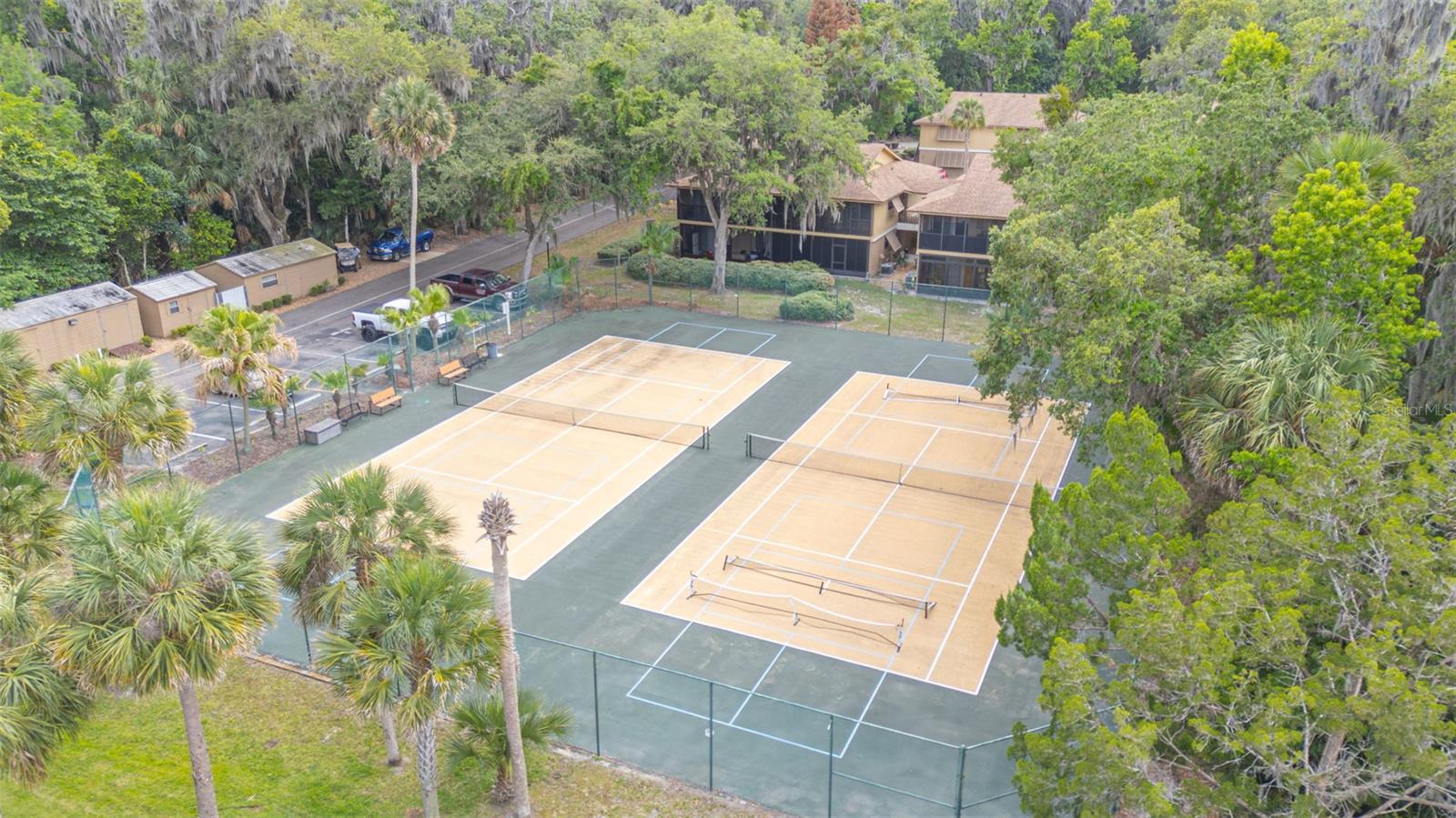 Image 33 of 39 For 130 Jasmine Woods Court 2c