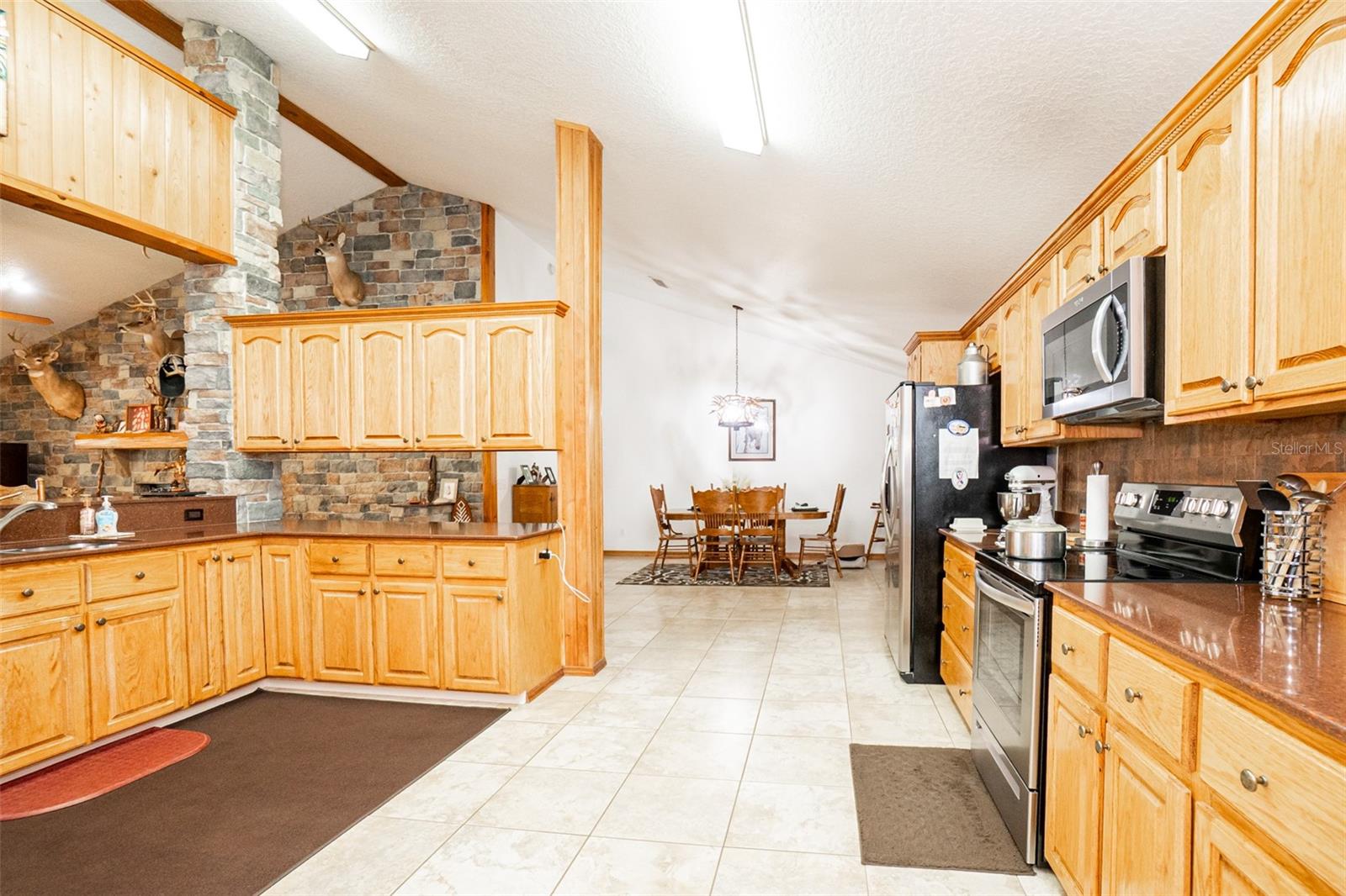 Image 13 of 20 For 8600 147th Avenue Road